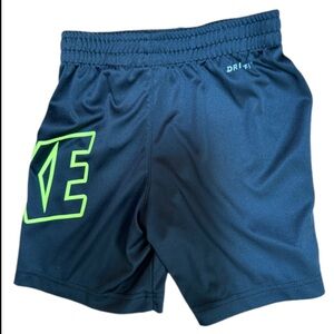 Nike black youth shorts Size S (5)